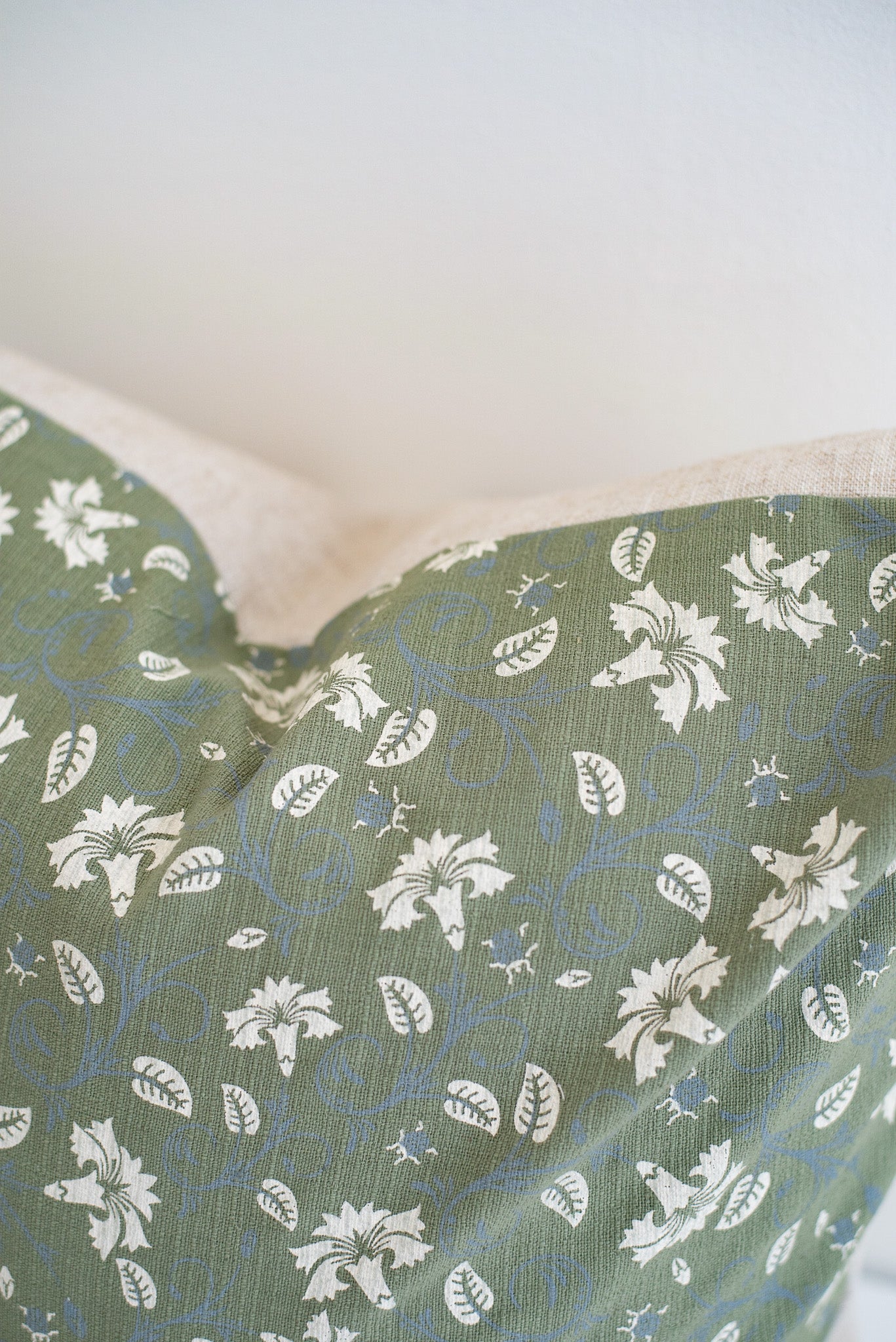 Green Floral Pillow. Artisan made Pillow Cover.