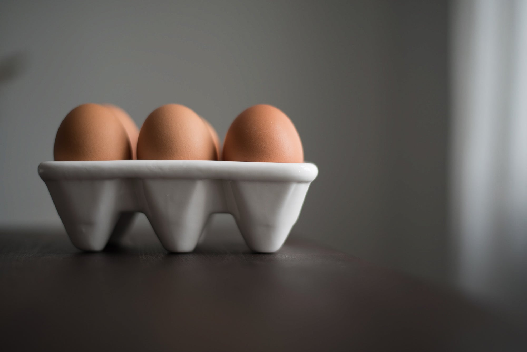 This ceramic half dozen egg holder makes cooking eggs instagram worthy and fun. 